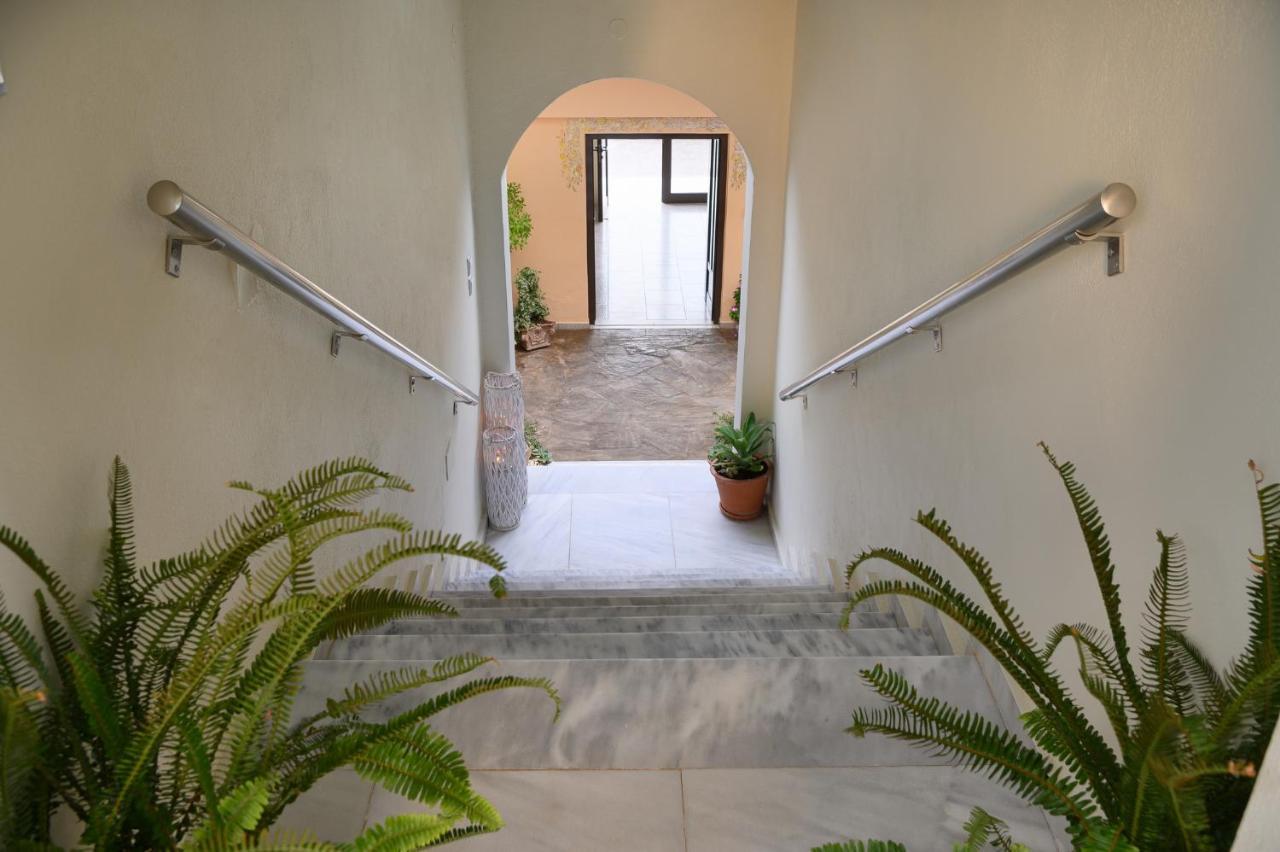 Avra Hotel Agia Galini Exterior foto