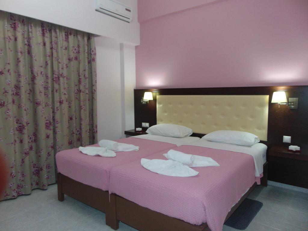 Avra Hotel Agia Galini Exterior foto