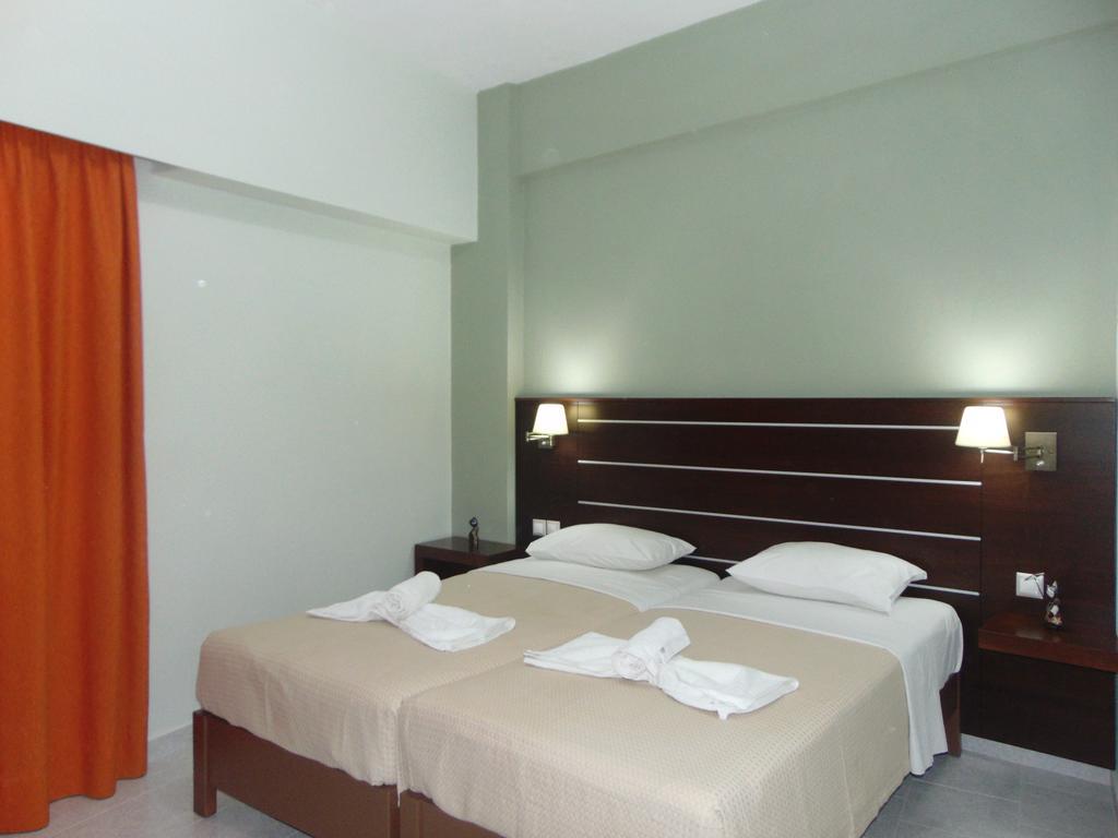 Avra Hotel Agia Galini Exterior foto