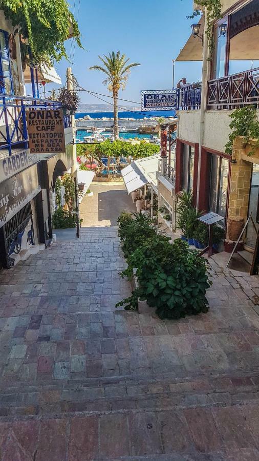 Avra Hotel Agia Galini Exterior foto